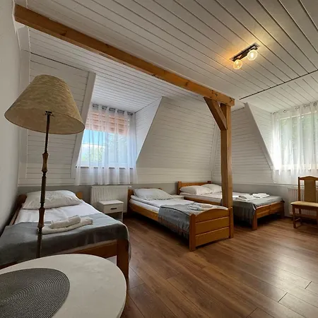 Nad Stawami بيت ضيافة Ostrowin